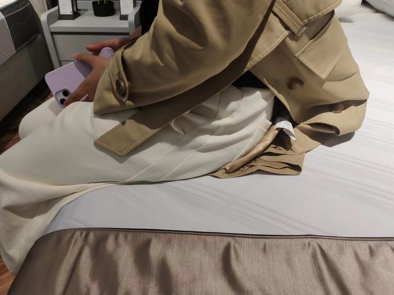穗宝健脊之冠床垫测评：一款自然好睡的健脊硬床垫，超解乏