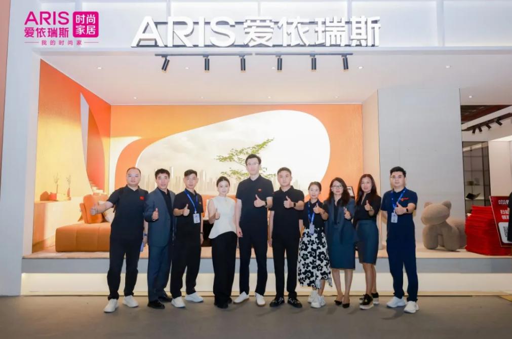 匠心三十载 逆风布新局|爱依瑞斯惊艳亮相上海家博会，以“颜质主义”引领家居新潮流