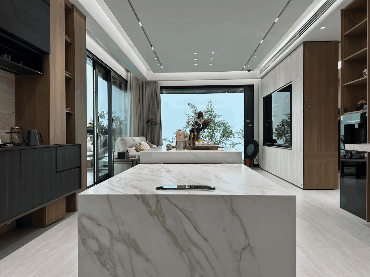 德赛斯岩板亮相“好房子科技展”，于首都盛会演绎理想厨房范本