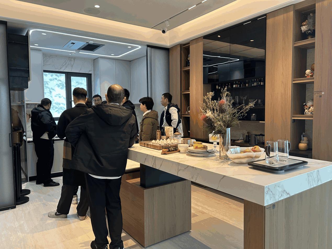 德赛斯岩板亮相“好房子科技展”，于首都盛会演绎理想厨房范本