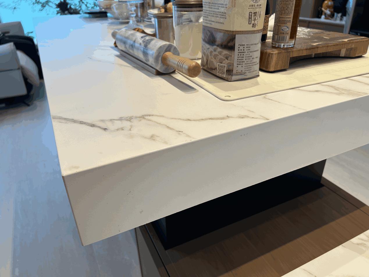 德赛斯岩板亮相“好房子科技展”，于首都盛会演绎理想厨房范本