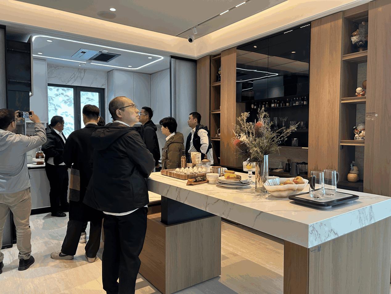 践行“6633”好房标准，德赛斯岩板携手中海地产，共筑国民好房子