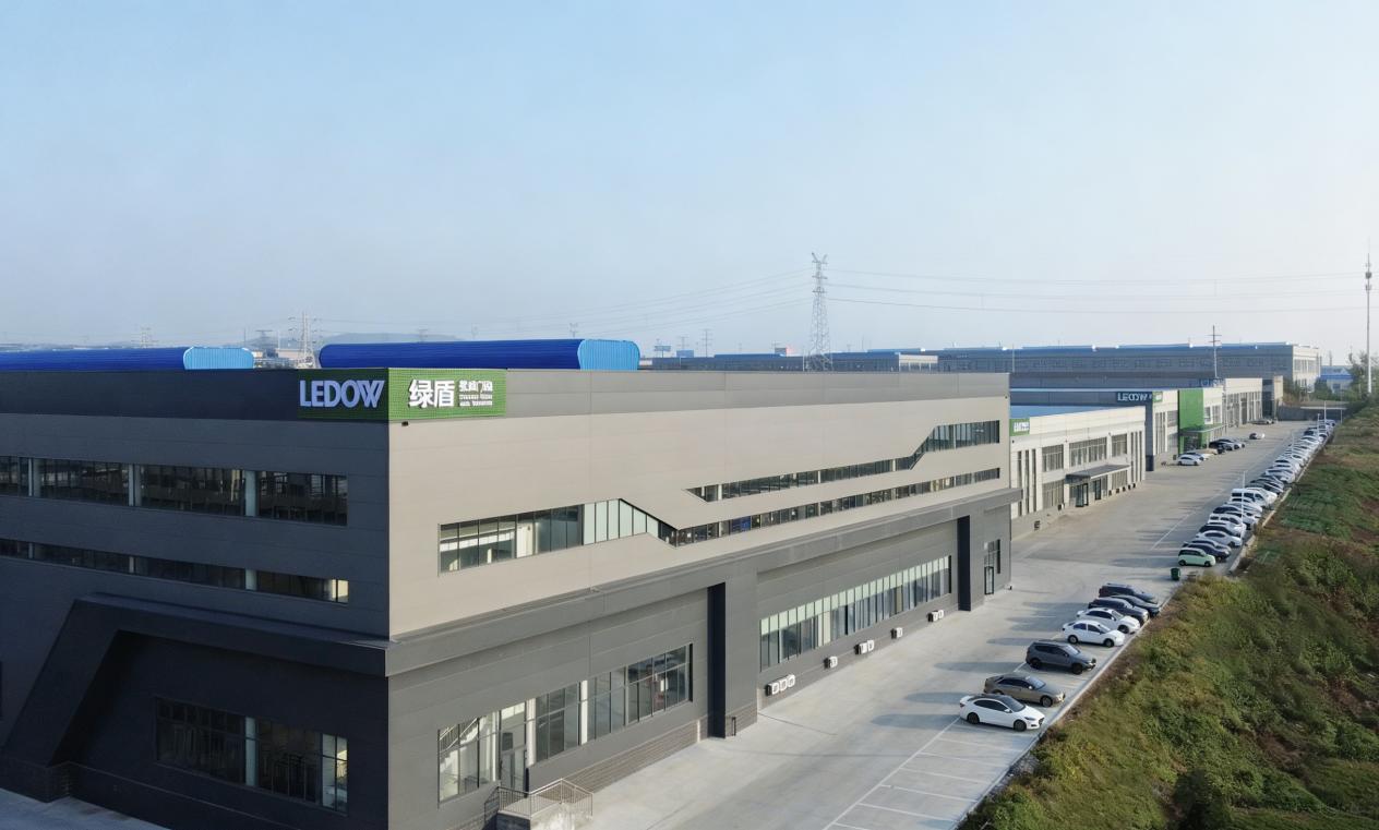 守拙求真，历久弥坚 ——绿盾门窗的技术突围与品质坚守